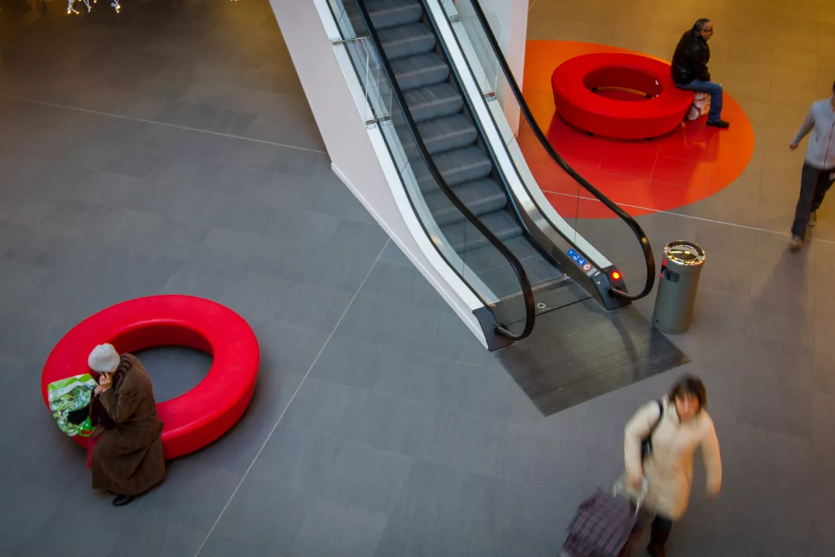 Panache Straatmeubilair Mobilier Urbain zitbank banc Loop©