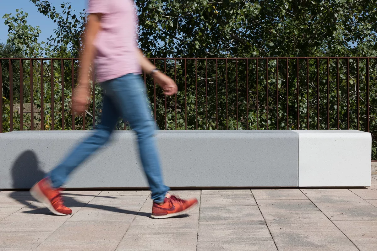 Panache Straatmeubilair Mobilier Urbain zitbank banc Lancer©