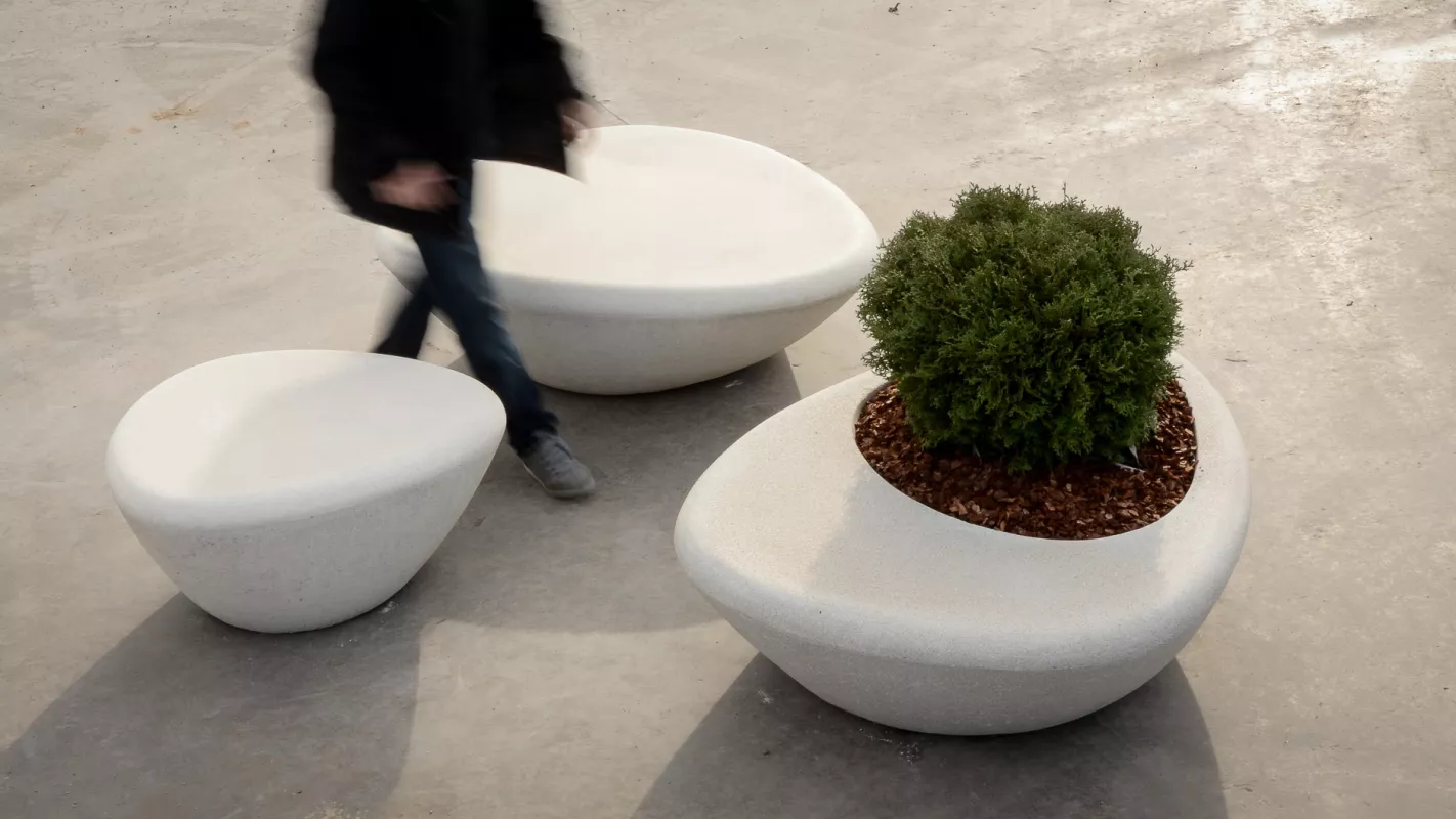Panache Straatmeubilair Mobilier Urbain zitbank bloembak banc bac à fleurs S