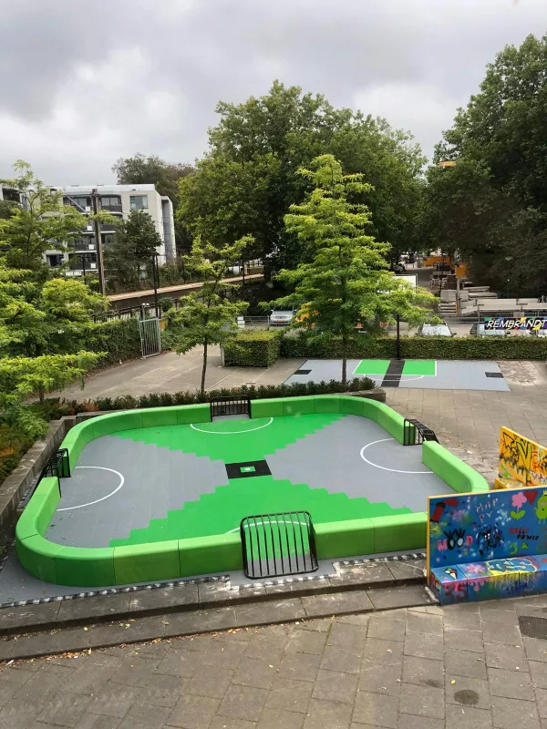 Panache straatmeubilair mobilier urbain sportveldomranding bordures de sports wits-l sepcourt