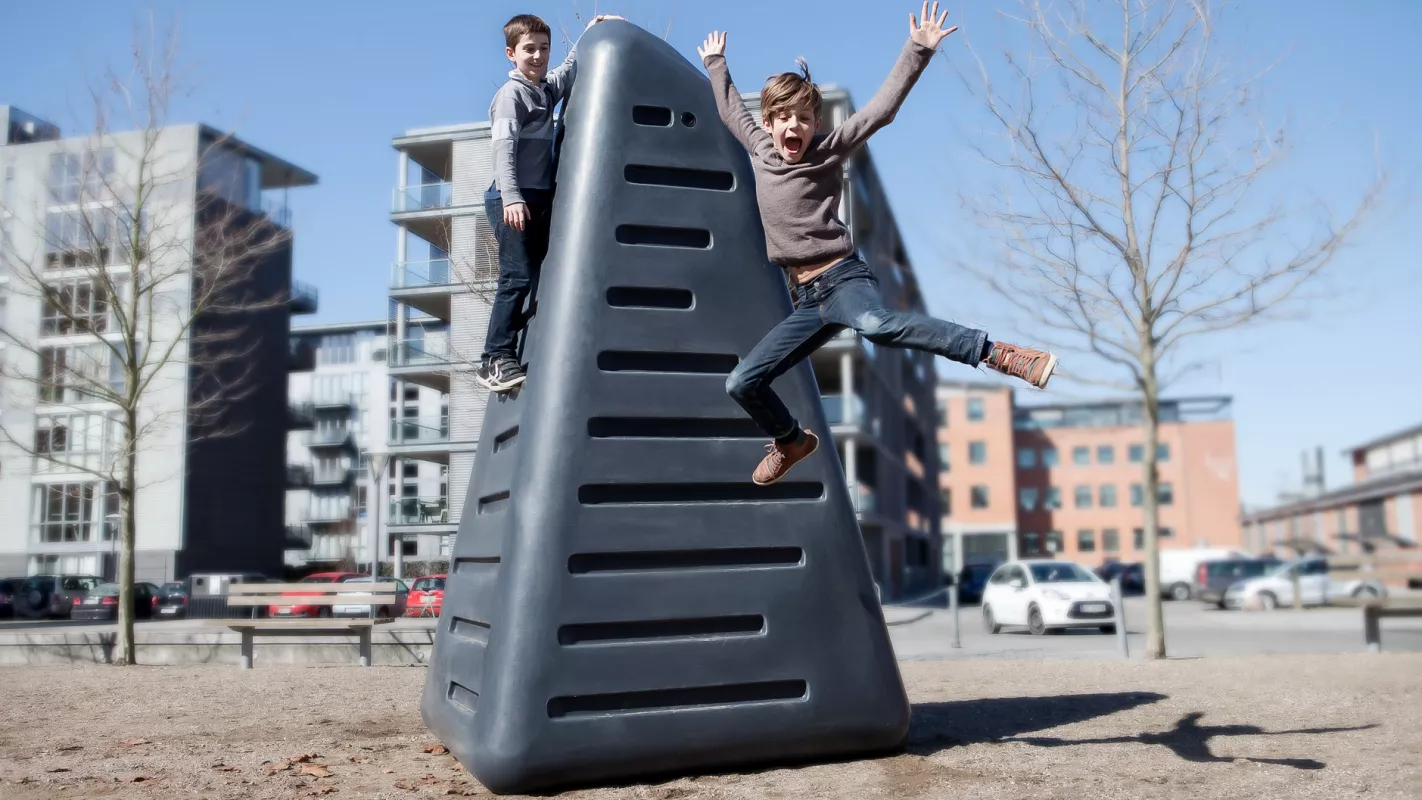 Panache  Straatmeubilair Mobilier Urbain speeltoestel aire de jeux Sattelite©
