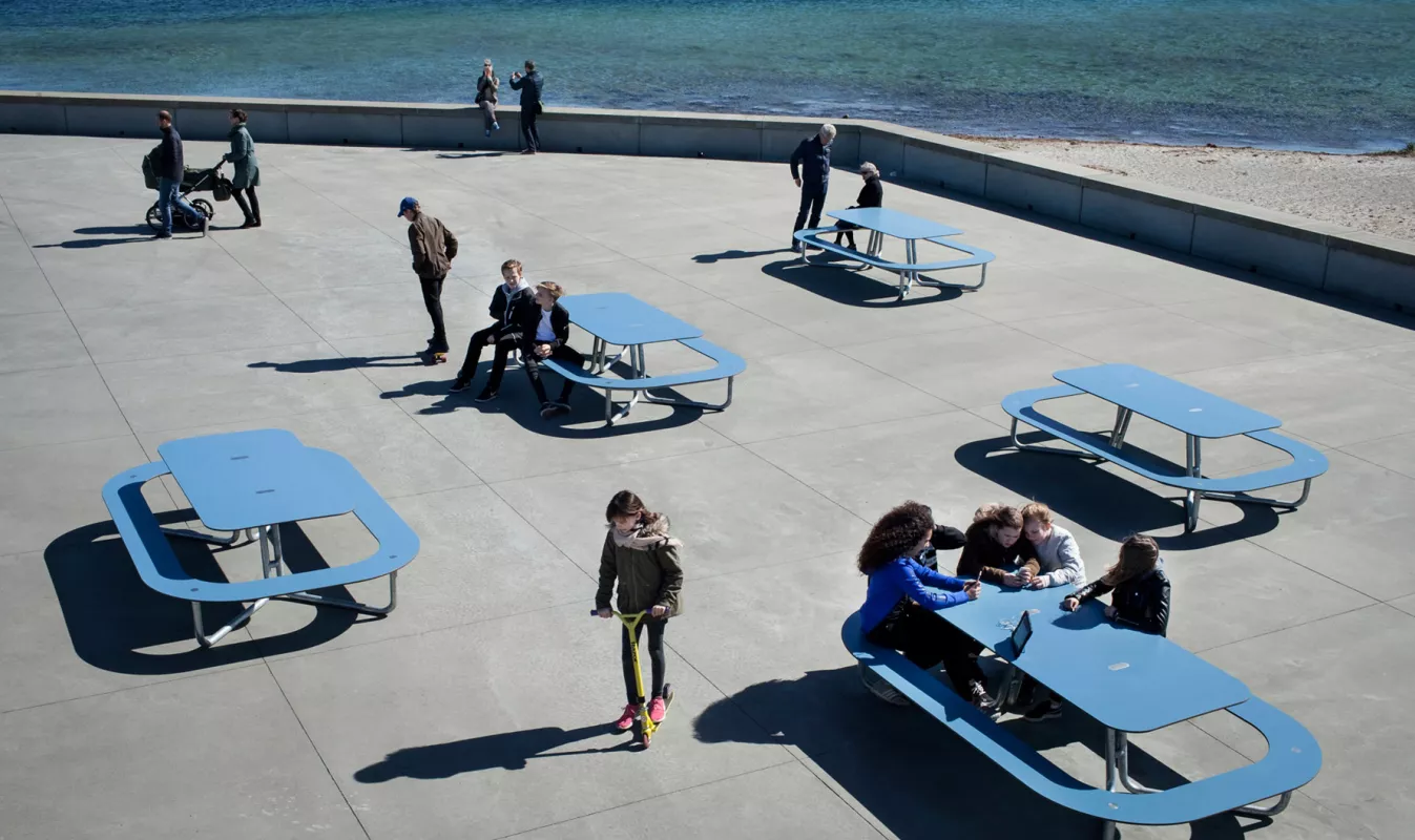 Panache Straatmeubilair Mobilier Urbain PLATEAU© picknicktafel table pique-nique Out-sider