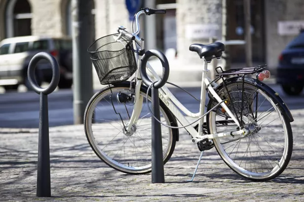 Panache Straatmeubilair Mobilier Urbain fietsrek Nola Hoop© râtelier à vélos