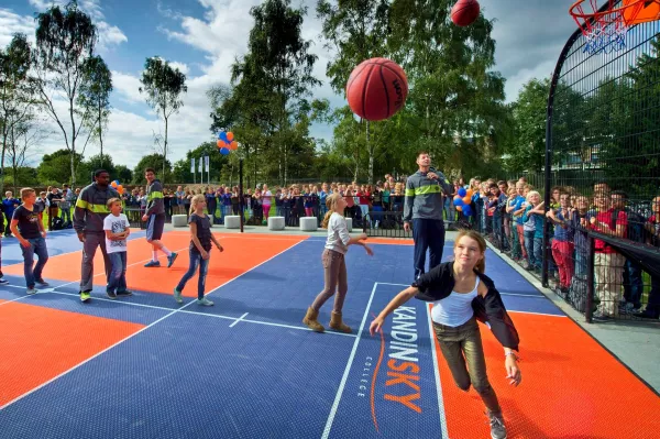 Panache straatmeubilair mobilier urbain sportvloer sol sportif Luka-Ku Sepcourt
